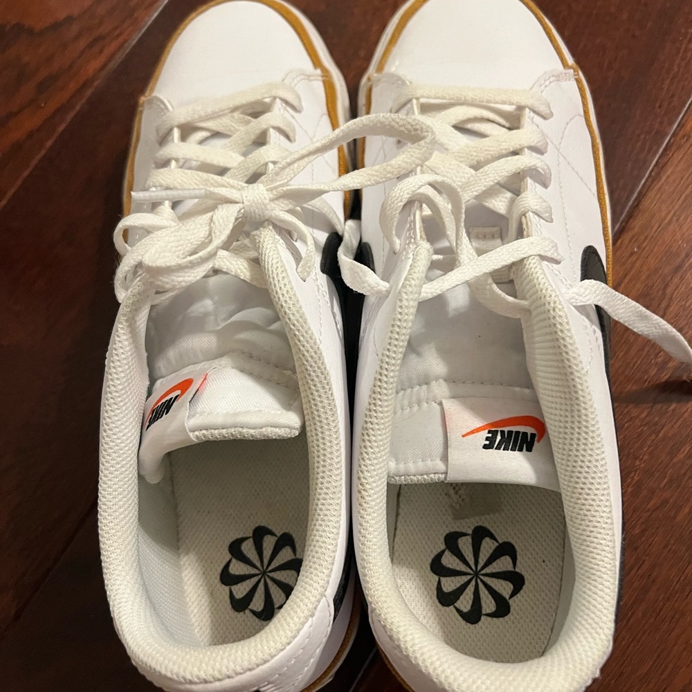 Men’s Nike court legacy sneakers
